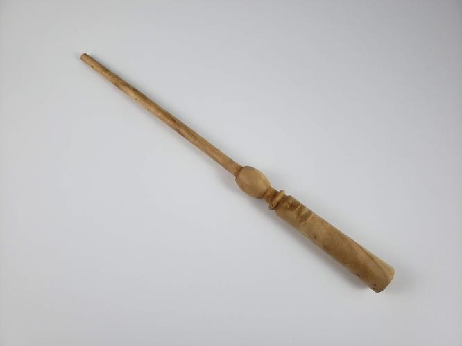 Hand-made custom wand design 11.5inch in length made from poplar